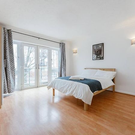 Up To 4 People, Room In A Share House Next To London Bridge Exterior foto